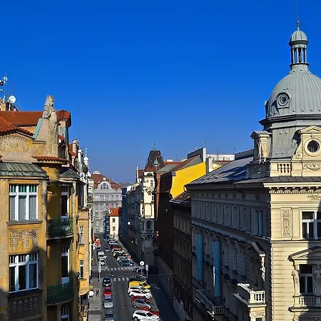 Luxury Versace Apartment Prague