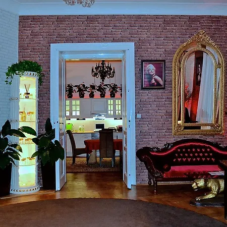 Apartment Luxury Versace