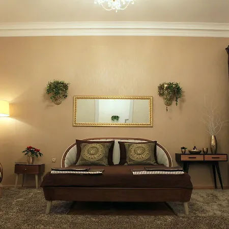 Luxury Versace Apartment Prague
