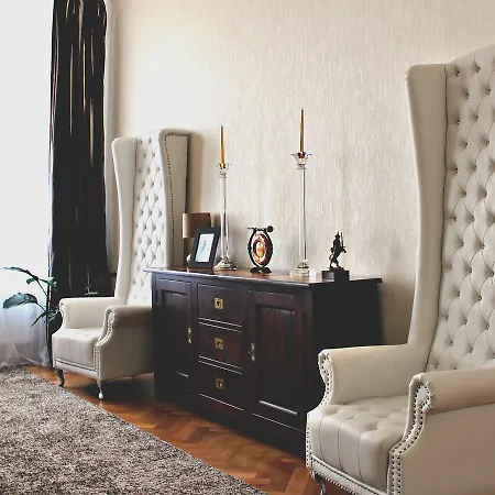 Luxury Versace Apartment *