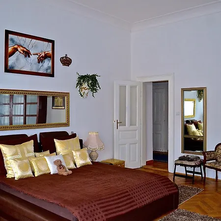 Apartment Luxury Versace Prague